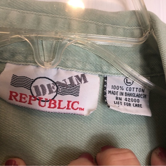 Denim Republic Vintage Sleeveless Blouse. Size L - Picture 4 of 7